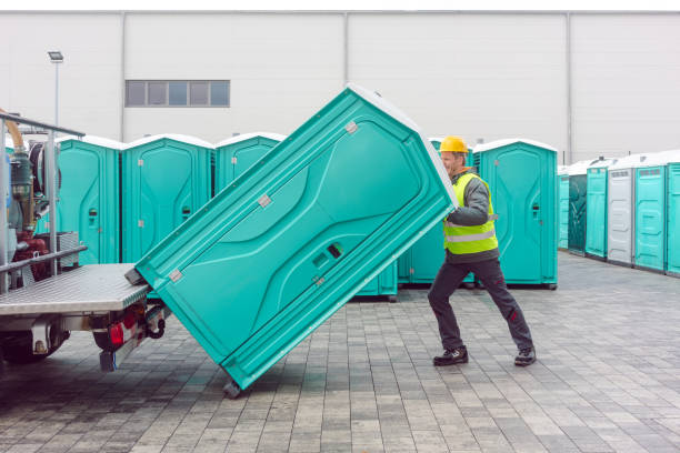 Porta potty delivery and setup in Crystal Lakes, OH